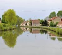 Burgundy Canal Cruise